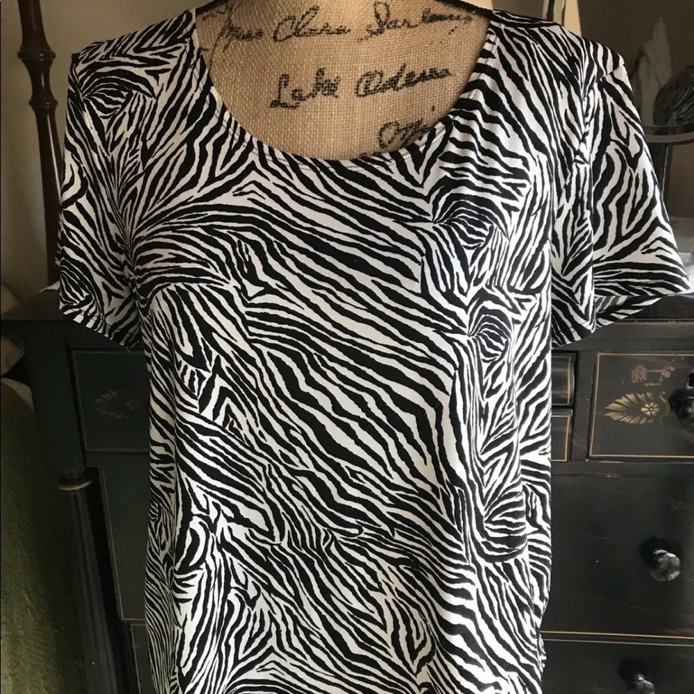 Kim Rogers Blk & White Top PXL